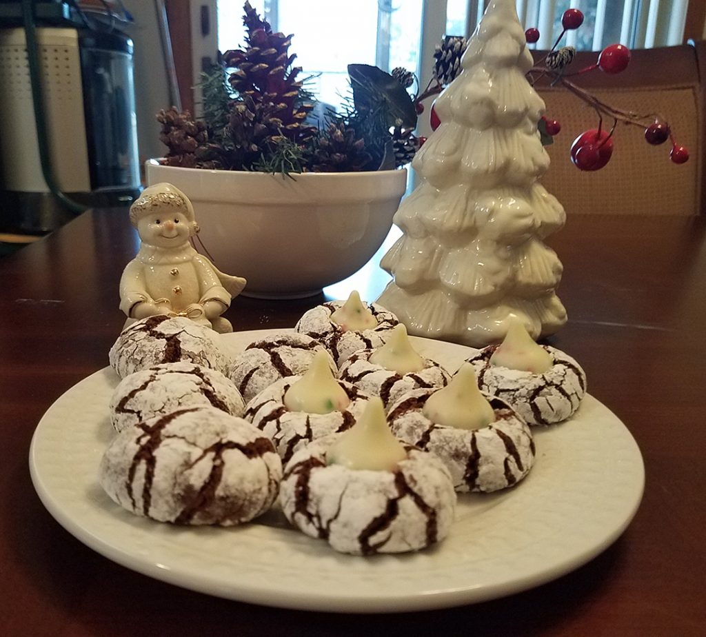 Cookies-n-Creme Chocolate Crinkle Cookies Recipe