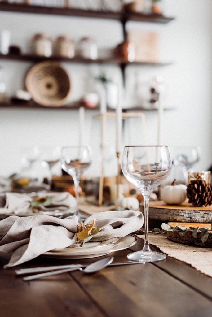 Rustic Thanksgiving Tablescape