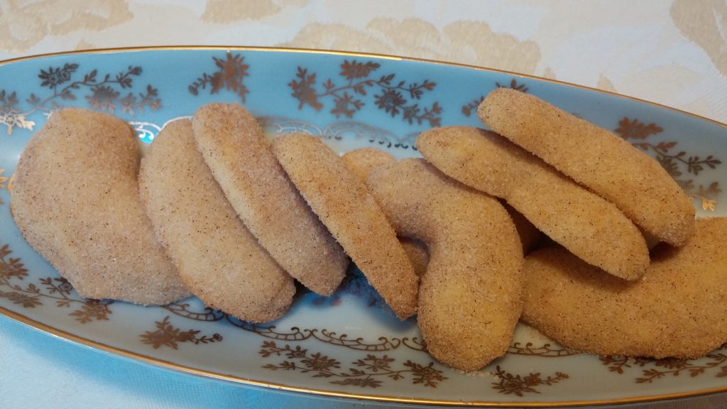 Cinnamon Crescent Butter Cookies