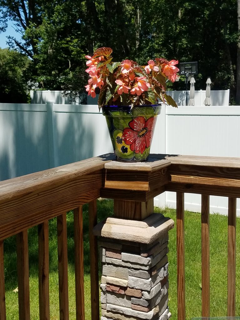 deck and patio decor ideas - stone accents