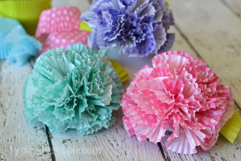 DIY Cupcake Liner Crafts for Décor