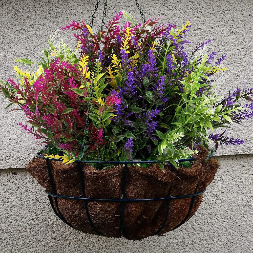 spruce up a yard with container plants