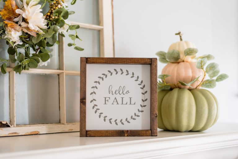 Easy DIY Fall Vignette Ideas